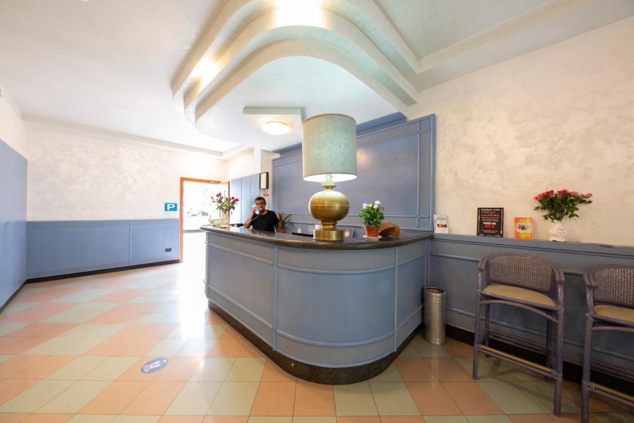 Hotel Olanda Lido di Jesolo Exterior photo
